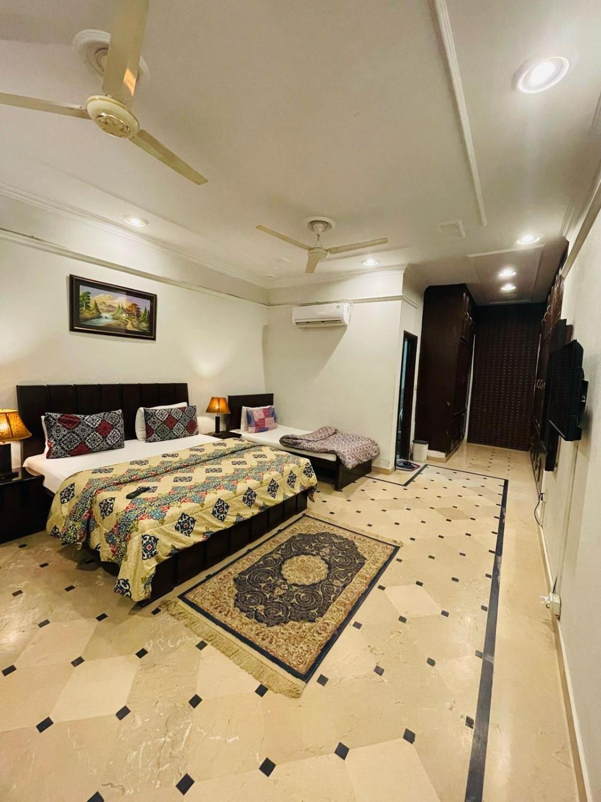Mulberry Residence Luxury Rooms Islamabad Exterior photo